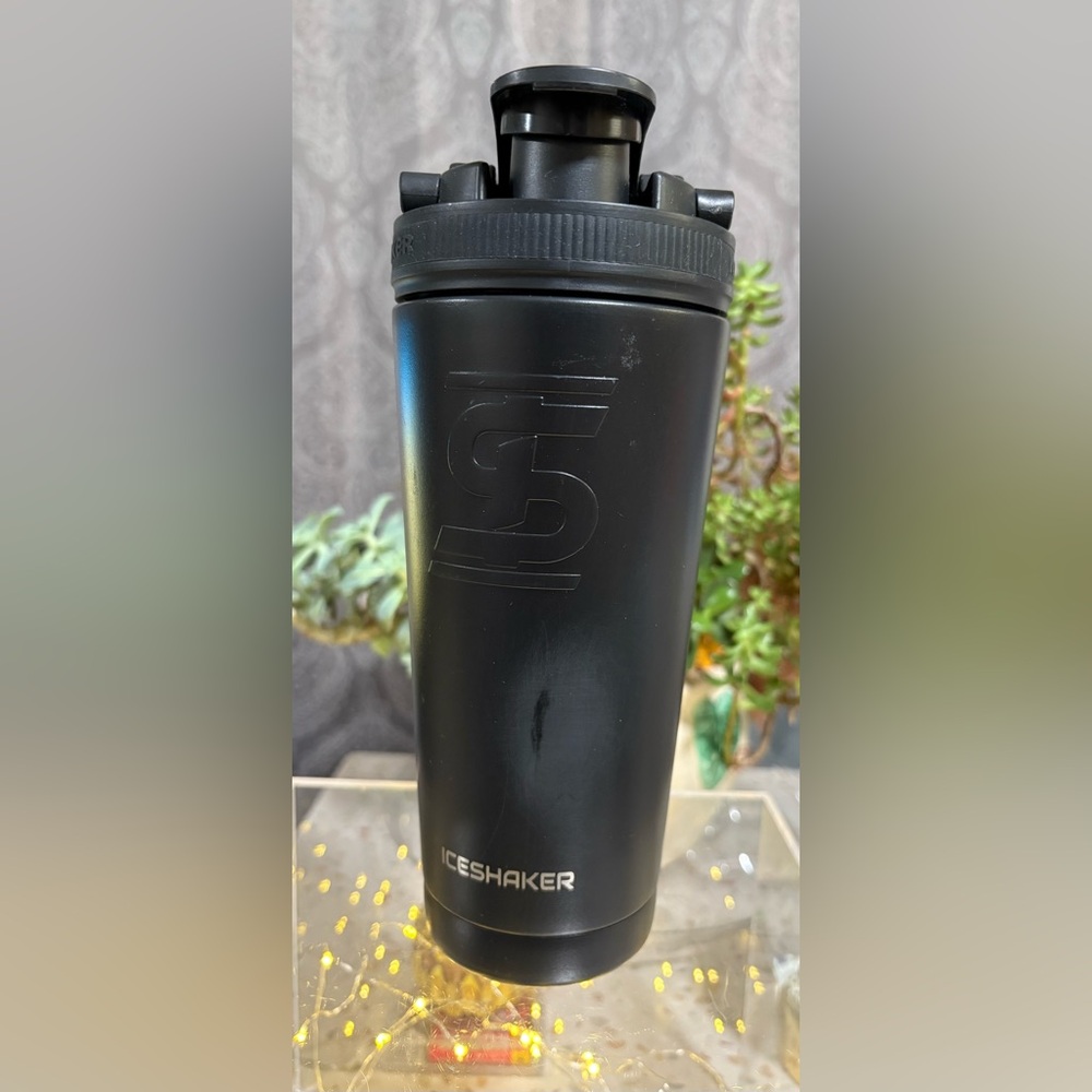 Ice Shaker ULTI Limited Edition Skinny Shaker- 20oz